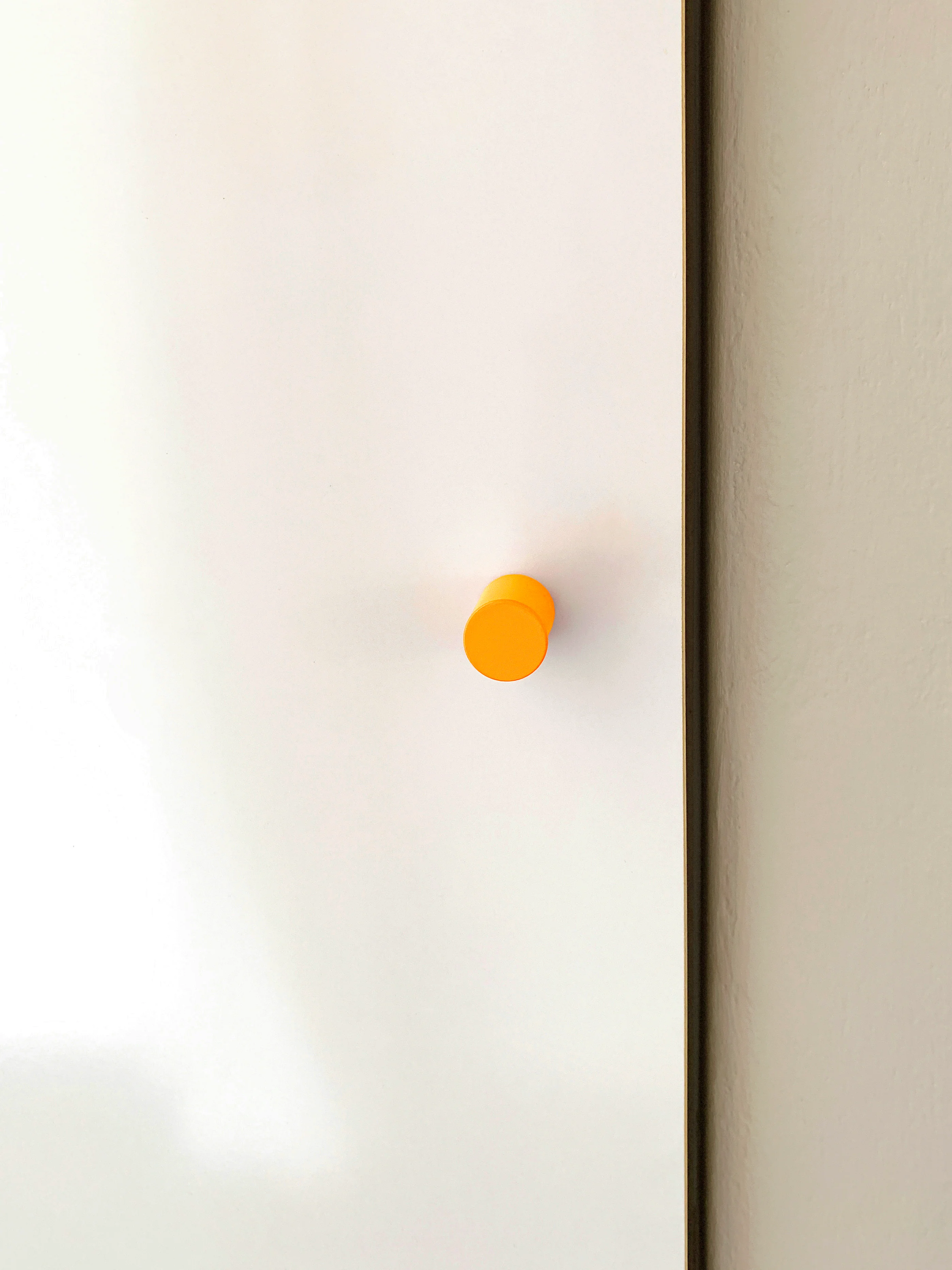 möbelknopf 02 / knob L 02 neon orange